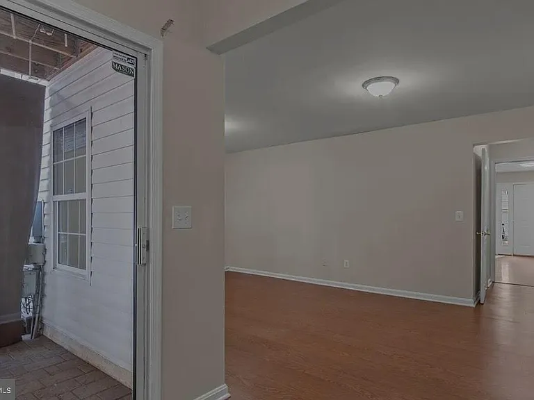 18763 Trident Sq — Photo 5