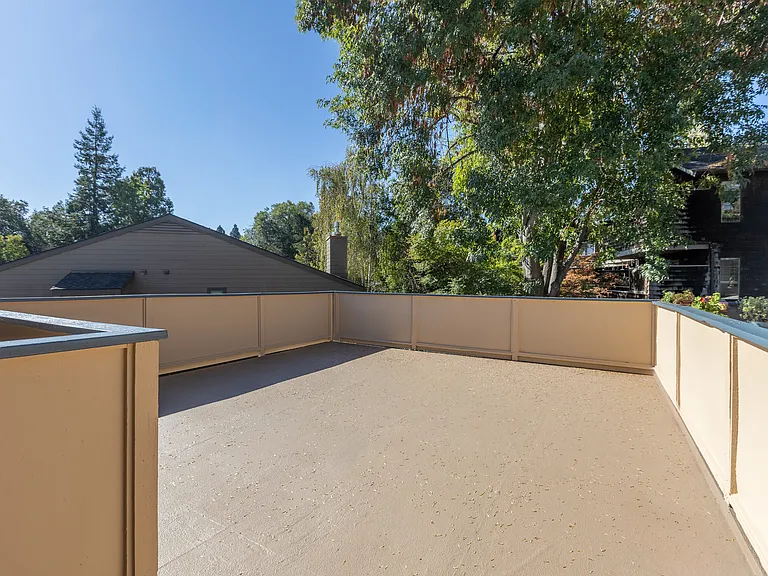 1515 The Glens Apartments — Photo 15
