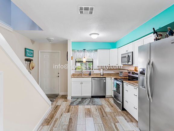 4th image of 9619 Eaton Gardens Ln #B2