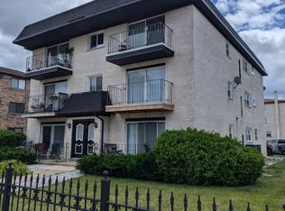 8143 Marion Dr APT 1E, Justice, IL 60458