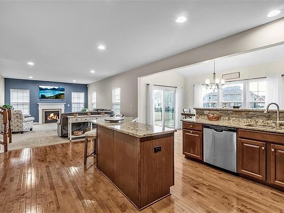 4th image of 5831 Monaghan Ln