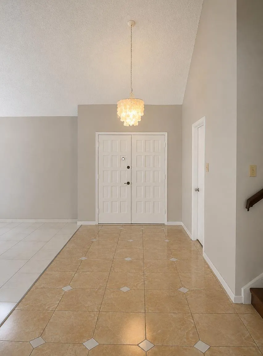5 bed, 3.0 bath, 2989 sqft, $2,850 — Photo 2