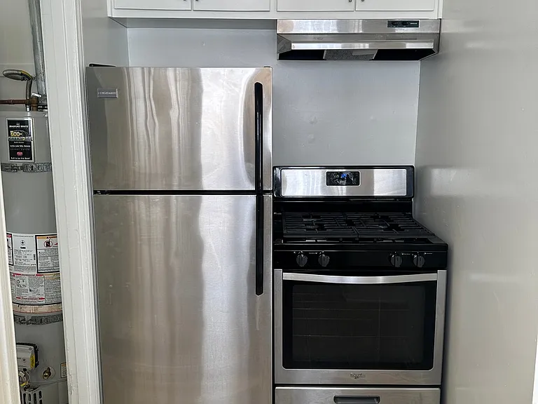 1834 N Normandie Ave — Photo 11