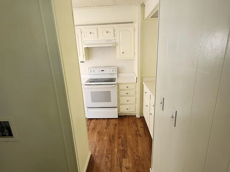 1412 S Nance St — Photo 10