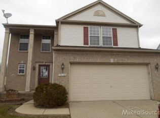 1623 Savanna Dr, Pontiac, MI