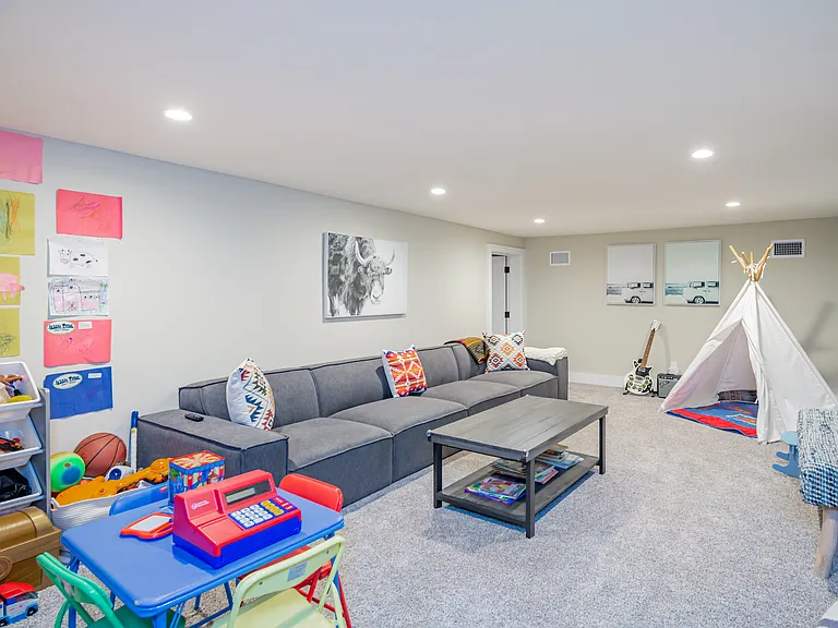 22 Sandra Rd — Photo 22