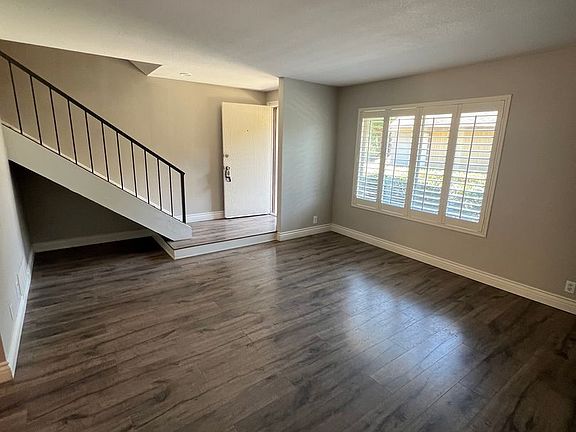 3rd image of 1526 Towhee Ct