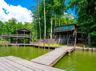 556 Cedar Dr W, Hamilton, GA 31811