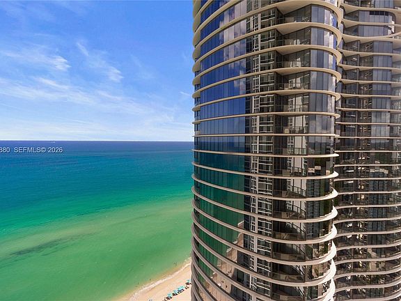 5th image of 15811 Collins Ave APT 2606