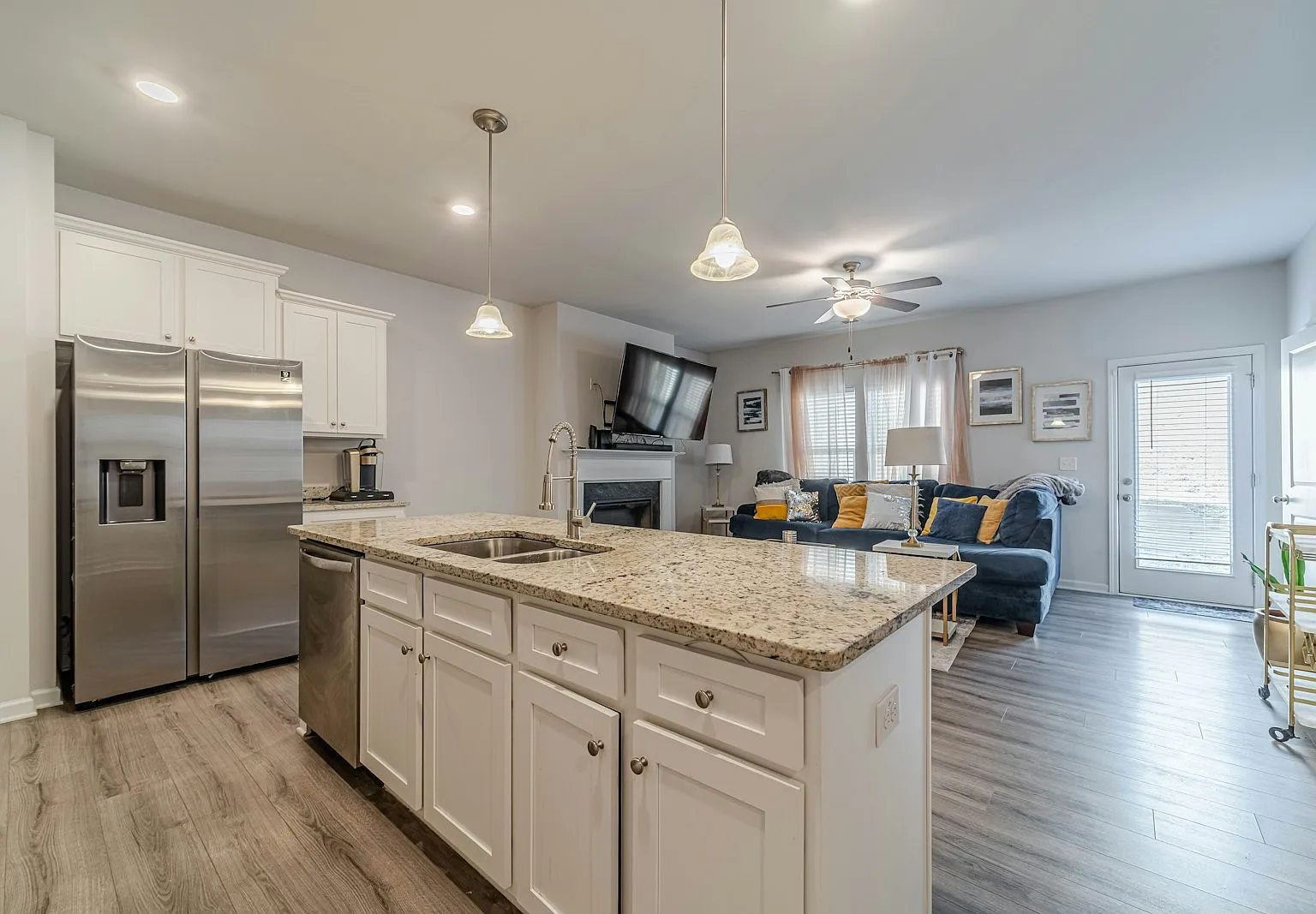 3646 Abbey Way — Photo 3