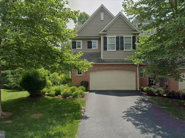 240 Deepdale Dr #41, Kennett Square, PA 19348
