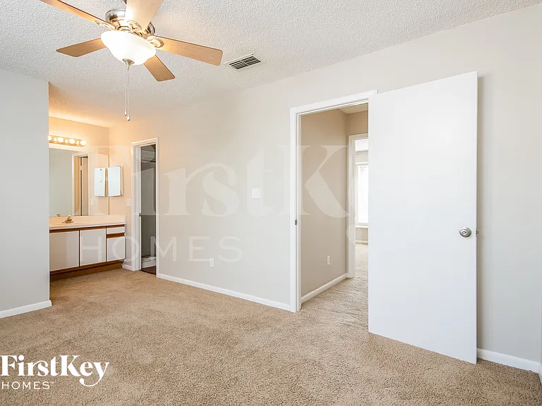 11005 Yorkshire Ridge Ct — Photo 9