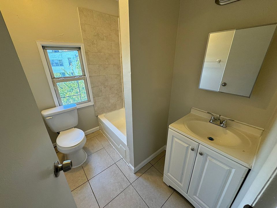 2nd image of 130 Broadway #3C