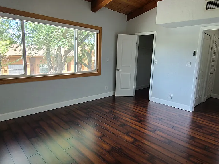 Upstairs room with walkin closet.