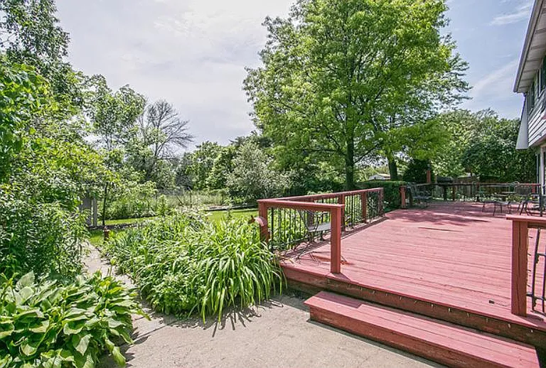 1114 Durham Dr — Photo 18