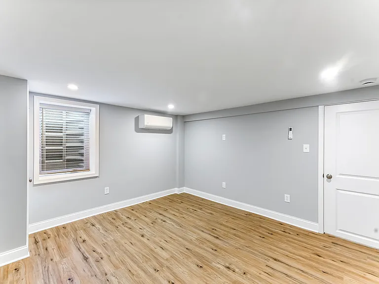 234 S Walnut St #1 — Photo 11