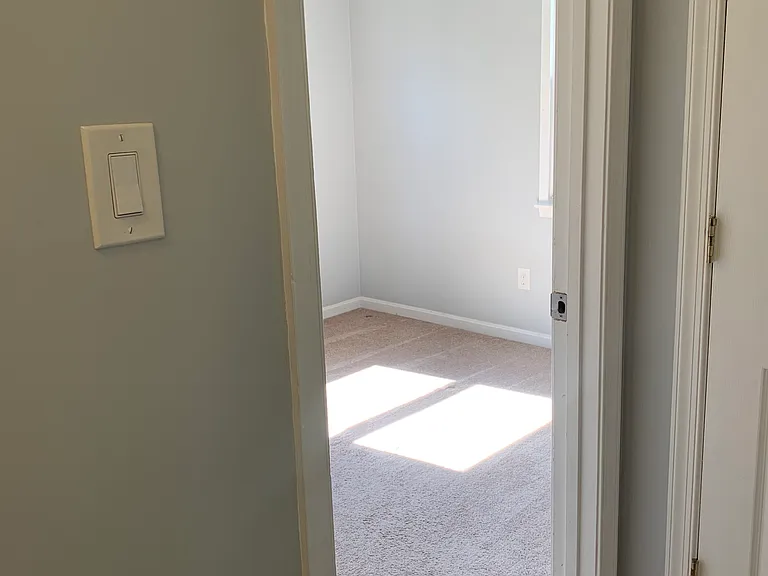 347 Green Meadows Dr — Photo 18
