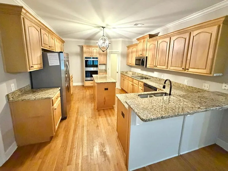 489 Chickasaw Land Way — Photo 6