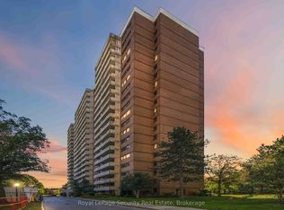 250 Scarlett Rd #1504, Toronto, ON M6N4X5