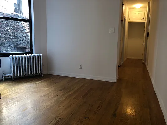 Rented by Michael Palmieri, LREB | media 5