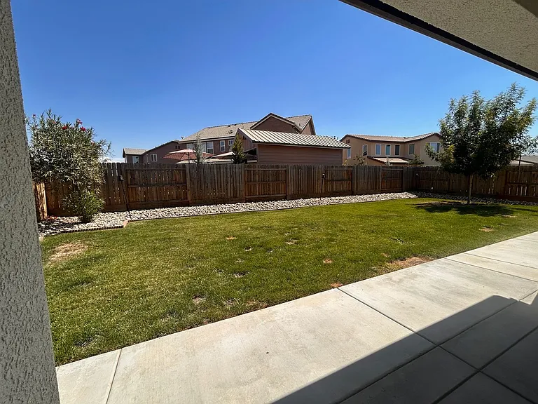 1821 W Corvina Ave — Photo 31
