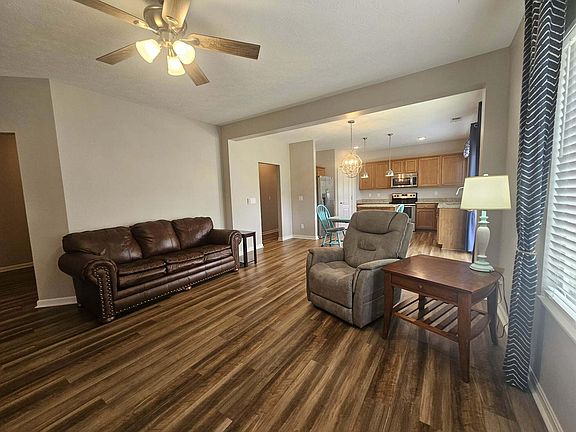 5th image of 2016 Dawns Light Rd