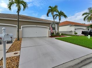 8911 Cranes Nest Ct, Fort Myers, FL 33908