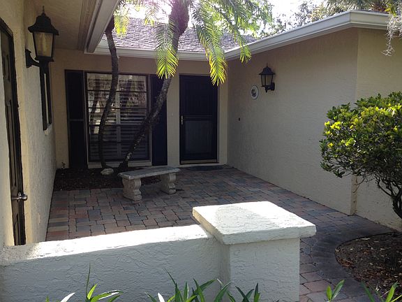 Front Entrance with Pavers