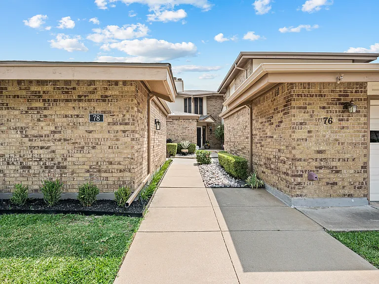 78 Morrow Dr — Photo 3