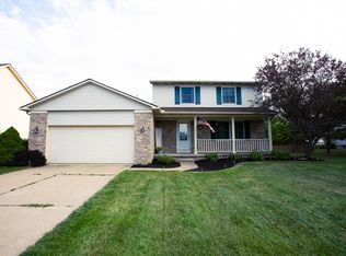 5462 Chatham Ln, Grand Blanc, MI 48439