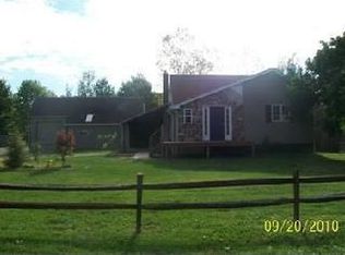 14437 Station Rd, Columbia Station, OH 44028