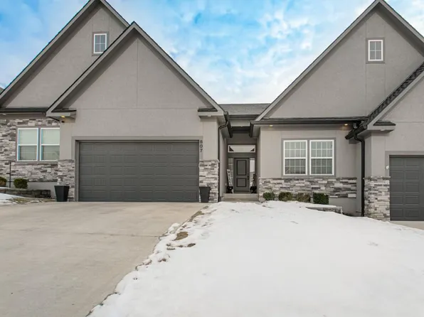 807 NE Algonquin St #B, Lees Summit, MO 64064