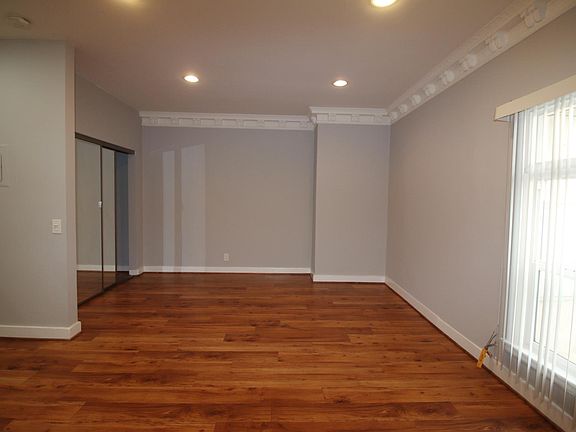 5th image of 777 S Westmoreland Ave APT 102