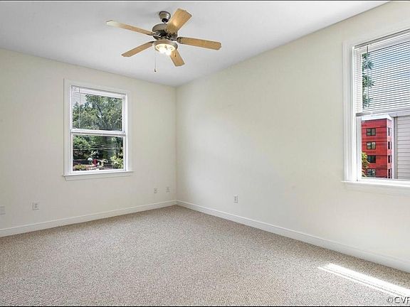 4th image of 1901 E Broad St Unit 32