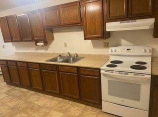 118 E School St FLOOR BASEMENT, Woonsocket, RI 02895