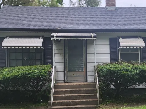 1949 McKinley St, Gary, IN 46404