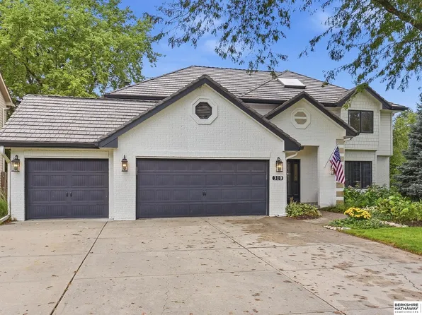 310 S 160th St, Omaha, NE 68118