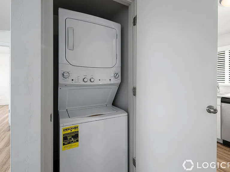 4218 S 4800 W — Photo 16
