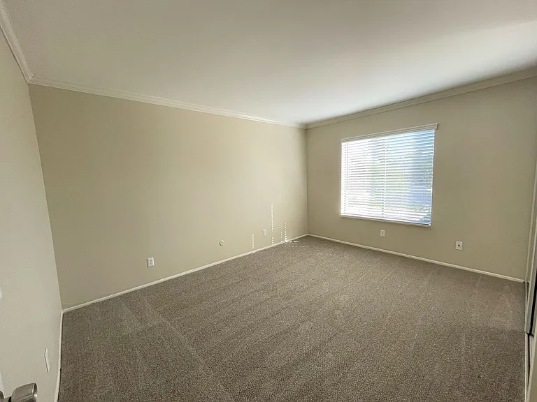 5885 El Cajon Blvd #216 — Photo 6
