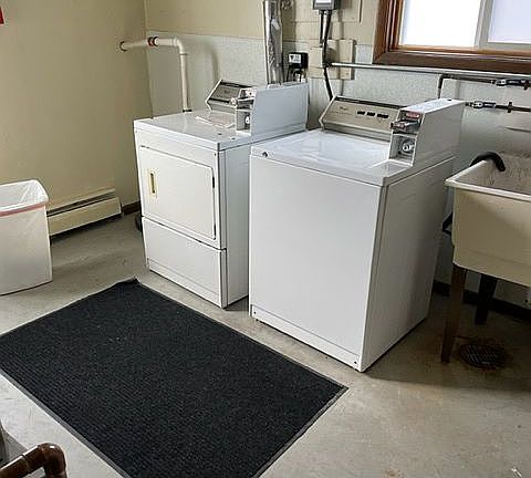 4th image of 585 78th Ave NE