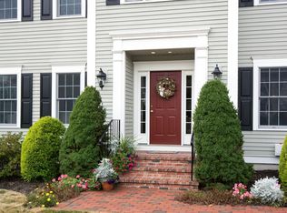 9 Hilltop Rd, Hingham, MA 02043