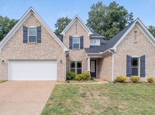 7916 Country Lake Dr, Bartlett, TN 38133