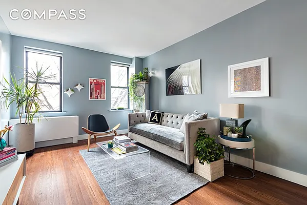 Rented by Compass | media 14