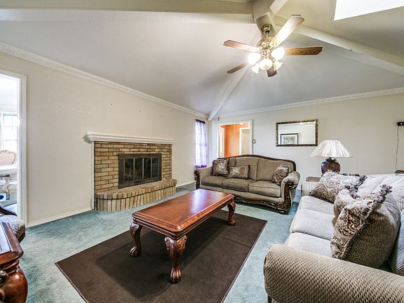 5th image of 524 Kathy Dr