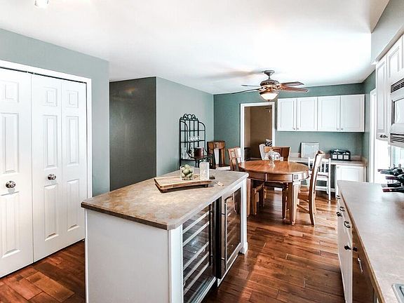 5th image of 170 Commons Ct