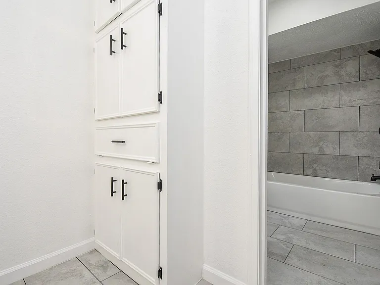 15814 Winding Moss Dr — Photo 37