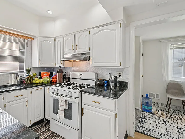 5017 N Meade Ave #CH — Photo 7