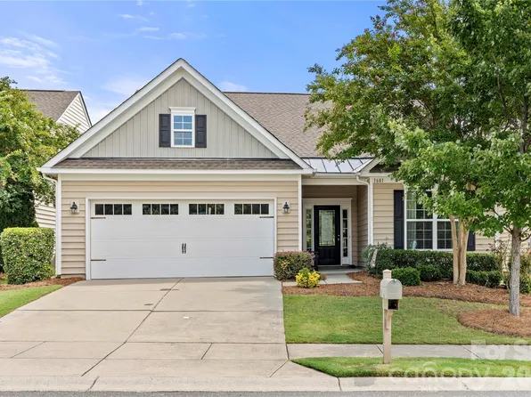 1601 Deer Meadows Dr, Waxhaw, NC 28173