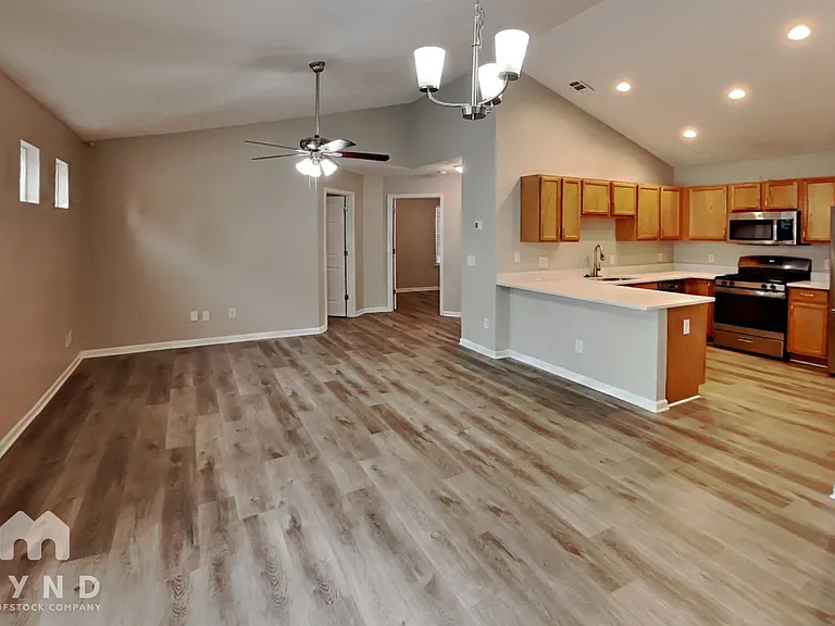 6155 Smoke Ridge Ln — Photo 5