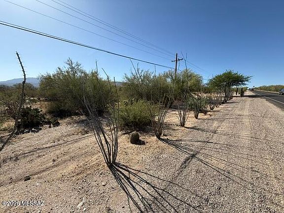 4th image of 830 N Tanque Verde Loop Rd #8